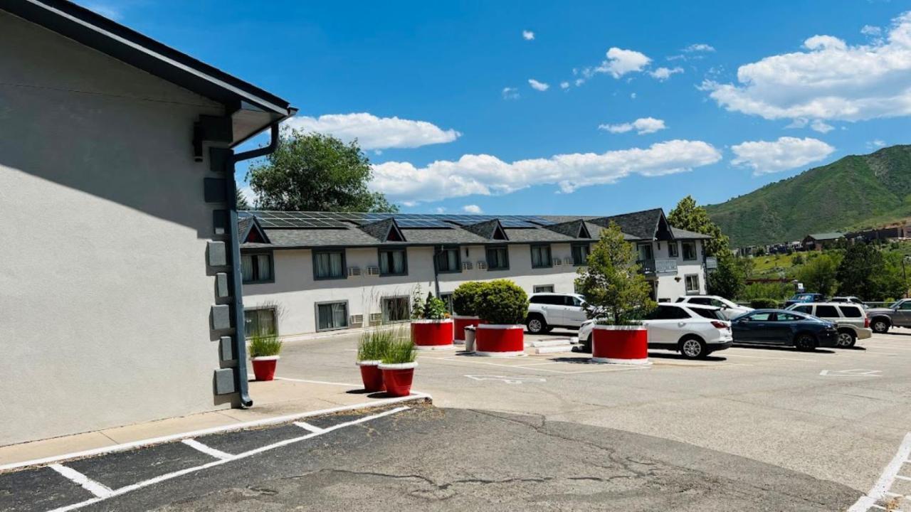 Adventure Inn - Glenwood Springs Exterior foto
